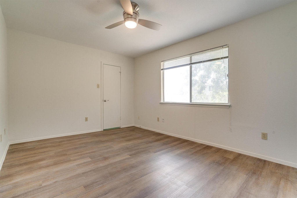 601 Misty Morning Way - Photo 13