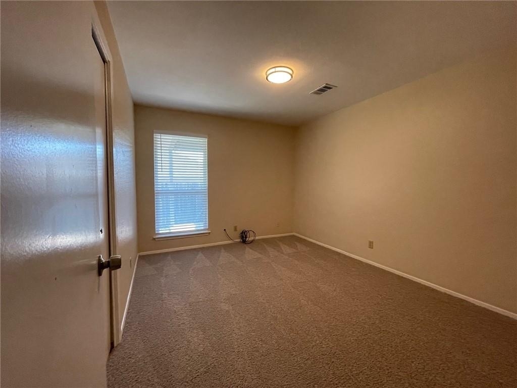 606 Country Aire Dr - Photo 7