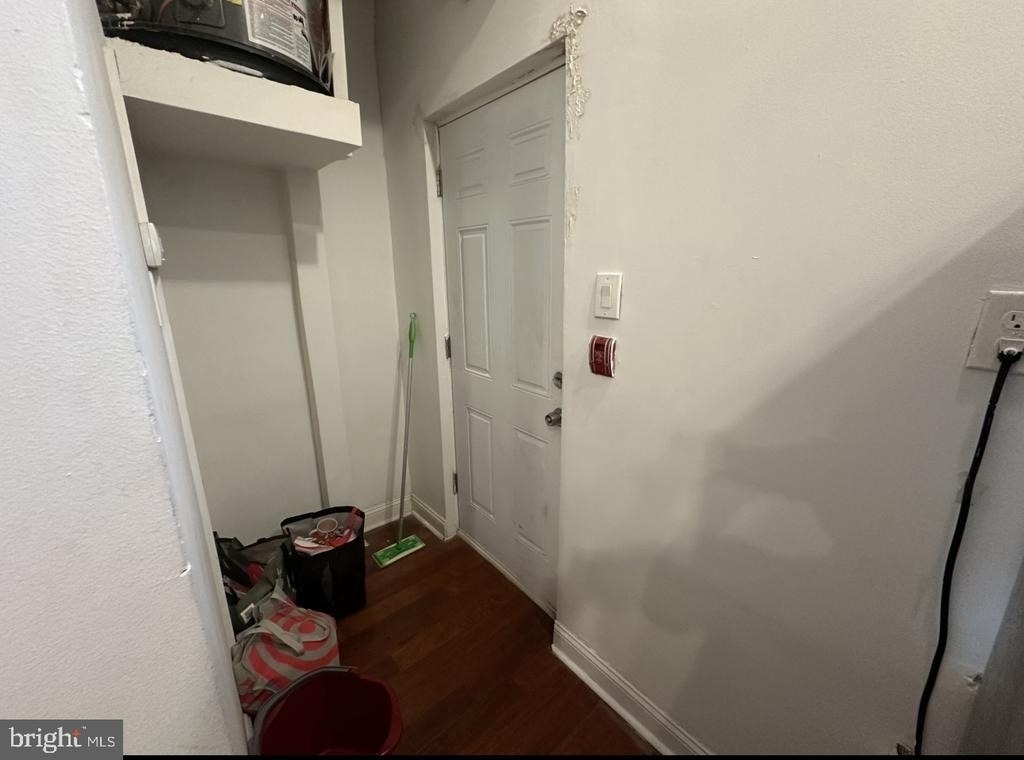 1633 W Girard Avenue - Photo 8