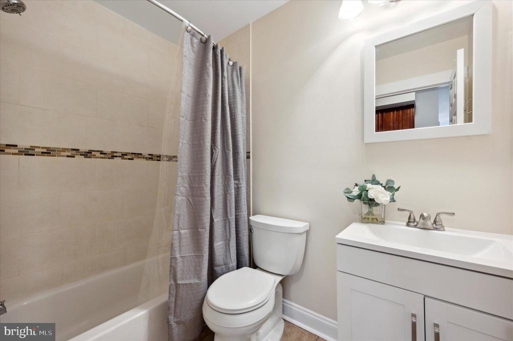 3209 W Montgomery Avenue - Photo 5