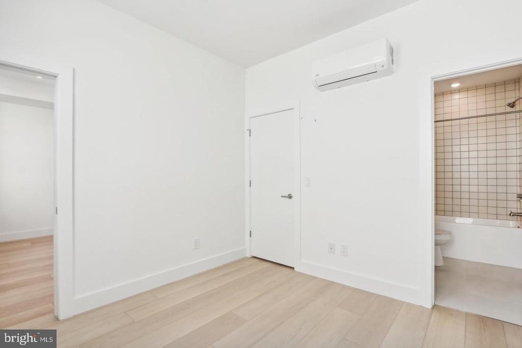 2406 Frankford Avenue - Photo 13