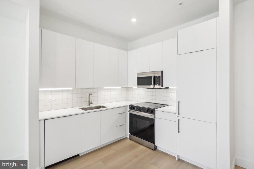 2406 Frankford Avenue - Photo 5