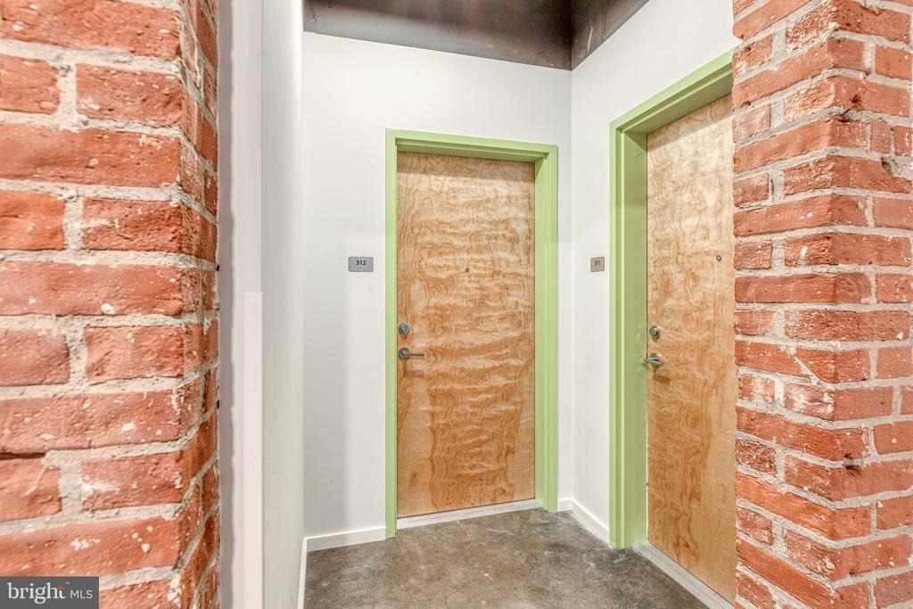 4800 Brown Street - Photo 10