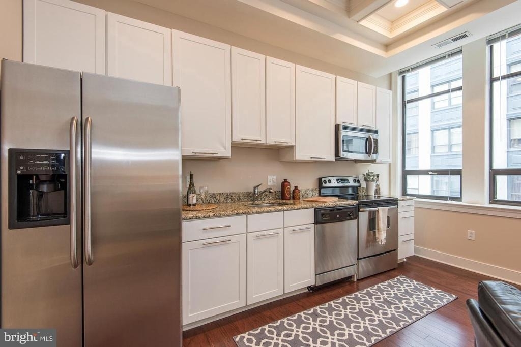 1501 Locust Street - Photo 6