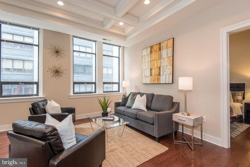1501 Locust Street - Photo 3