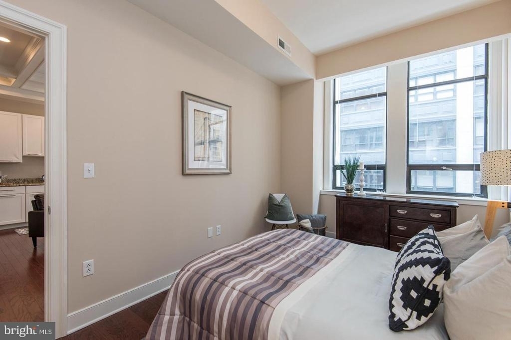 1501 Locust Street - Photo 11