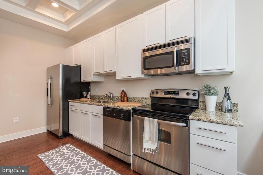 1501 Locust Street - Photo 9