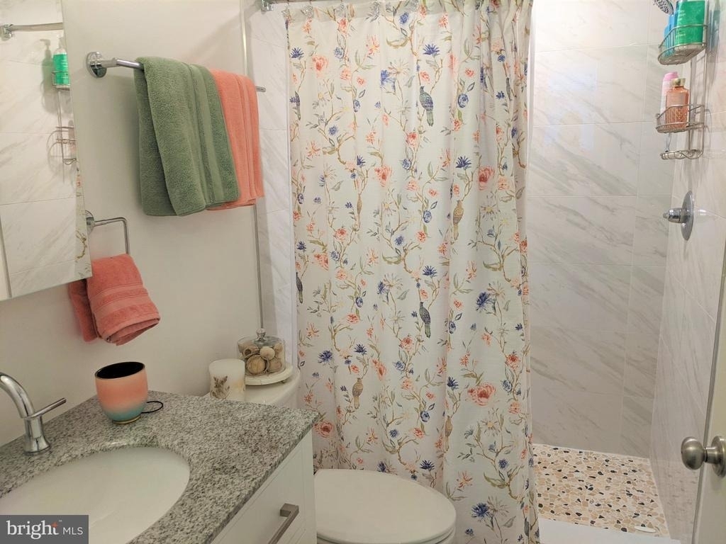 6615 Ridge Avenue - Photo 4