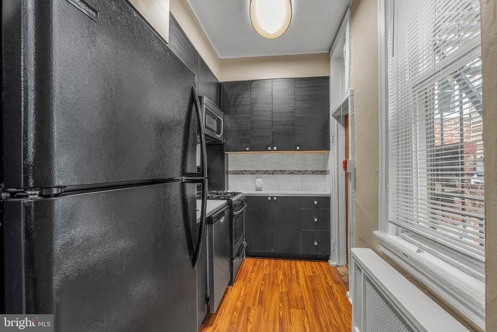 1536 Pine Street - Photo 3