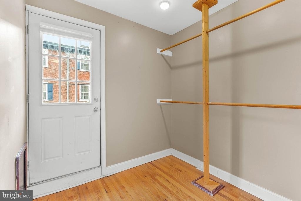 1536 Pine Street - Photo 8