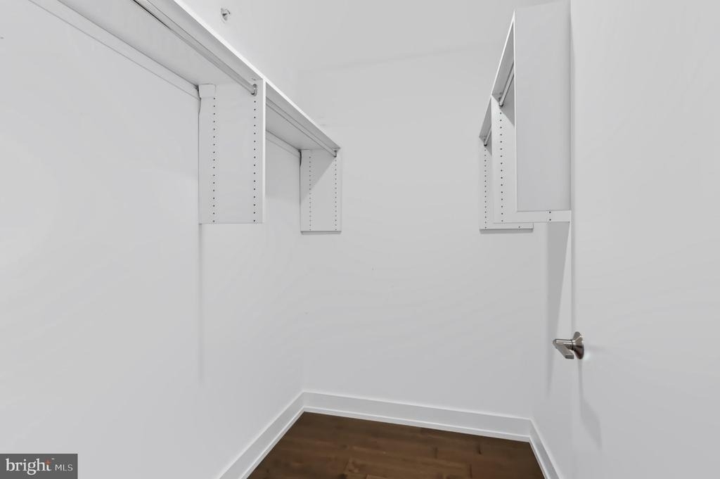 2527 Graduate Square - Photo 24