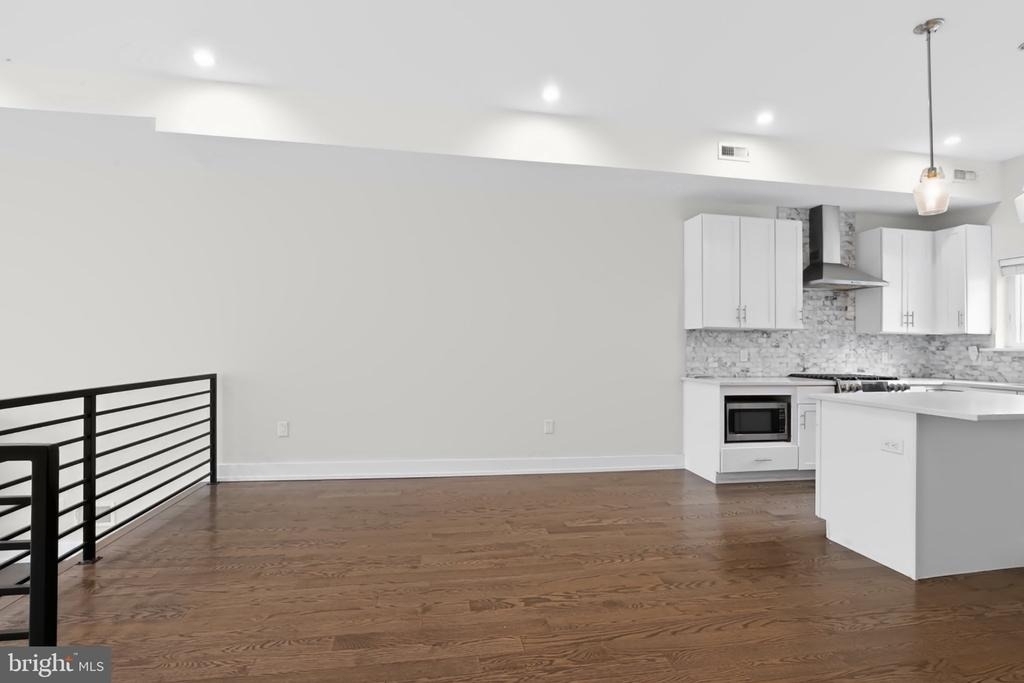 2527 Graduate Square - Photo 14