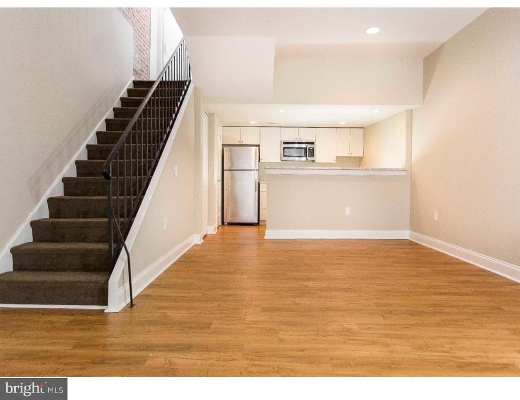 2031 South Street - Photo 15