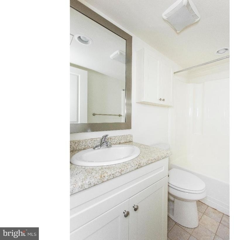 2031 South Street - Photo 16