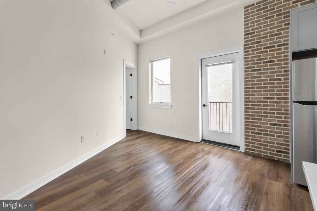 2401 Frankford Avenue - Photo 12