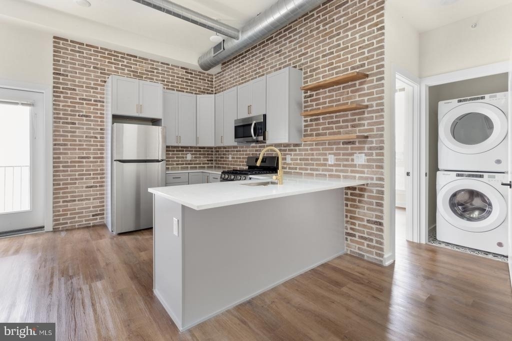 2401 Frankford Avenue - Photo 6