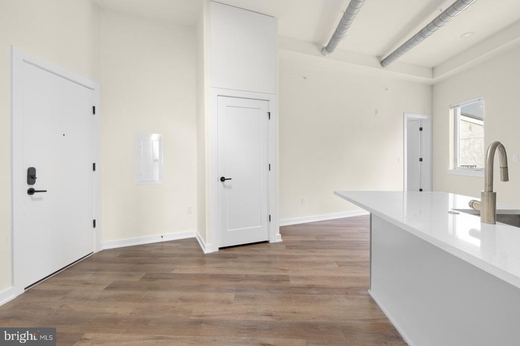 2401 Frankford Avenue - Photo 5