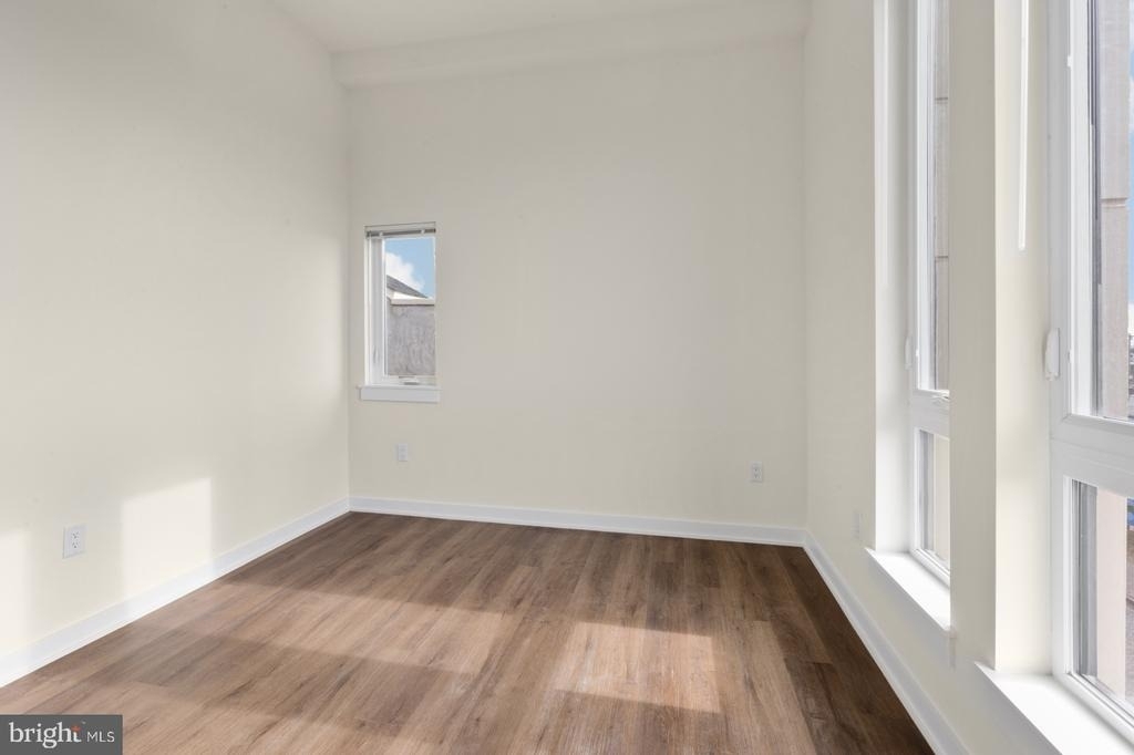 2401 Frankford Avenue - Photo 25