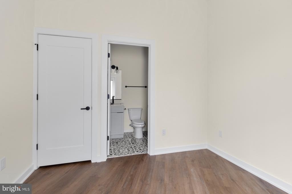 2401 Frankford Avenue - Photo 16