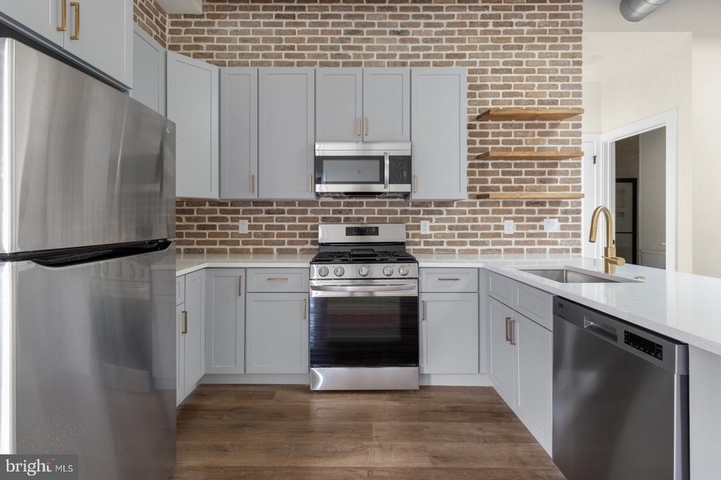 2401 Frankford Avenue - Photo 8