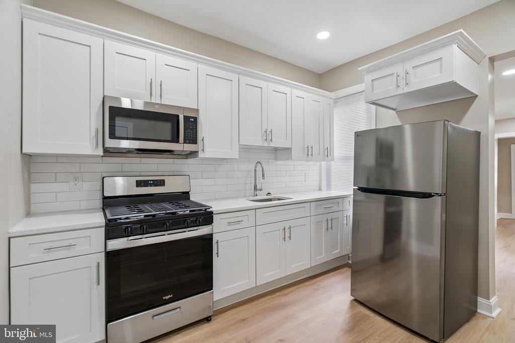 740 N 37th Street - Photo 2