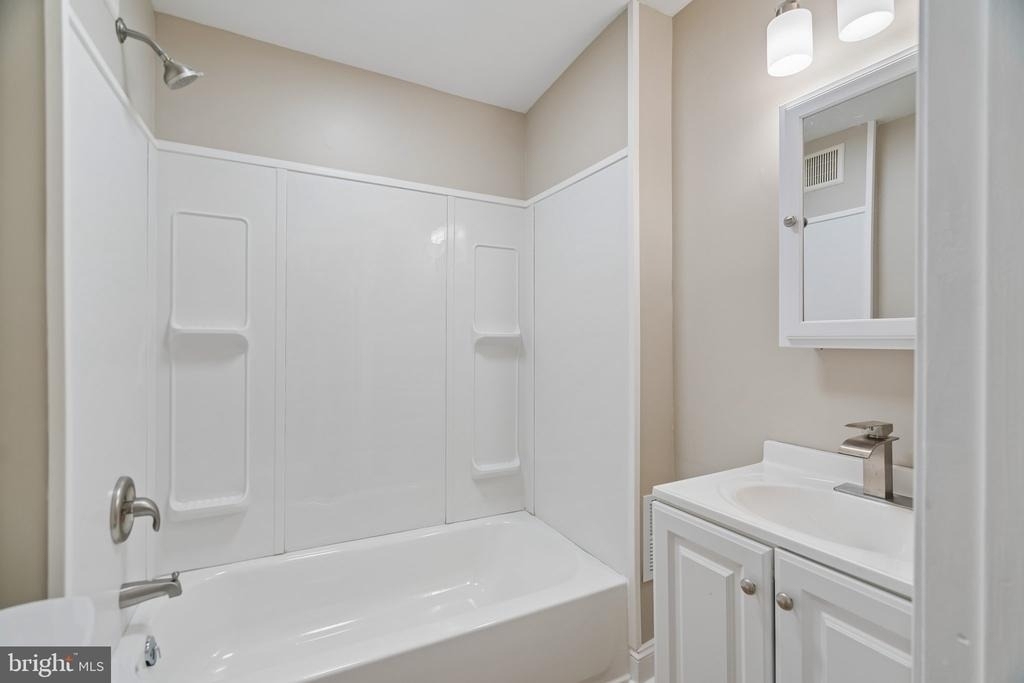 740 N 37th Street - Photo 8