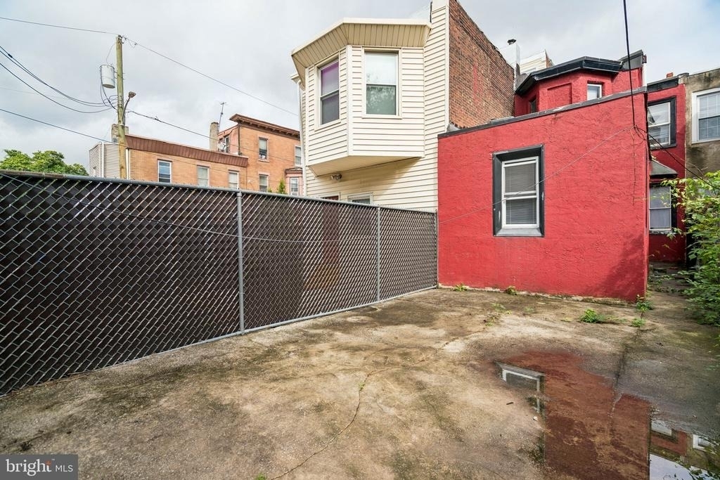 740 N 37th Street - Photo 12