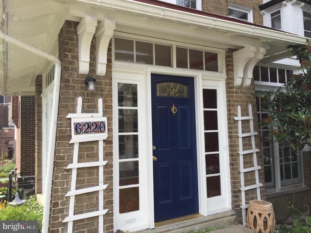 6220 Carpenter Street - Photo 0