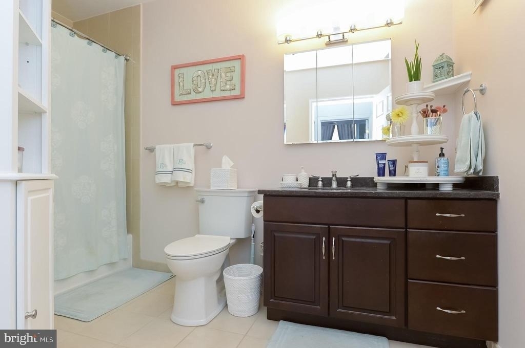 1600 Arch Street - Photo 7