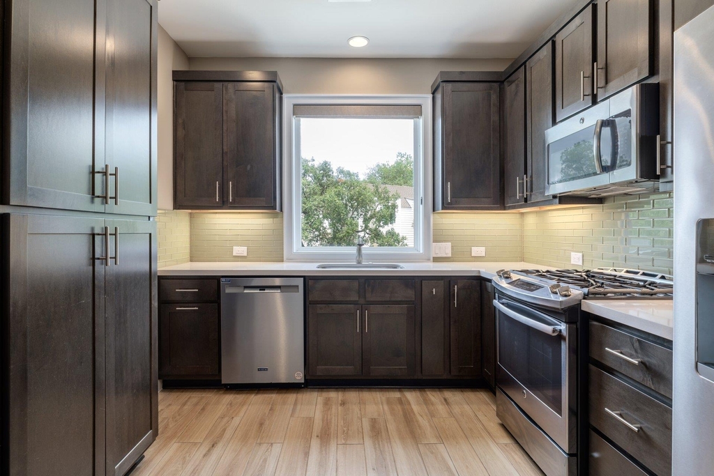 701 Josephine St - Photo 5