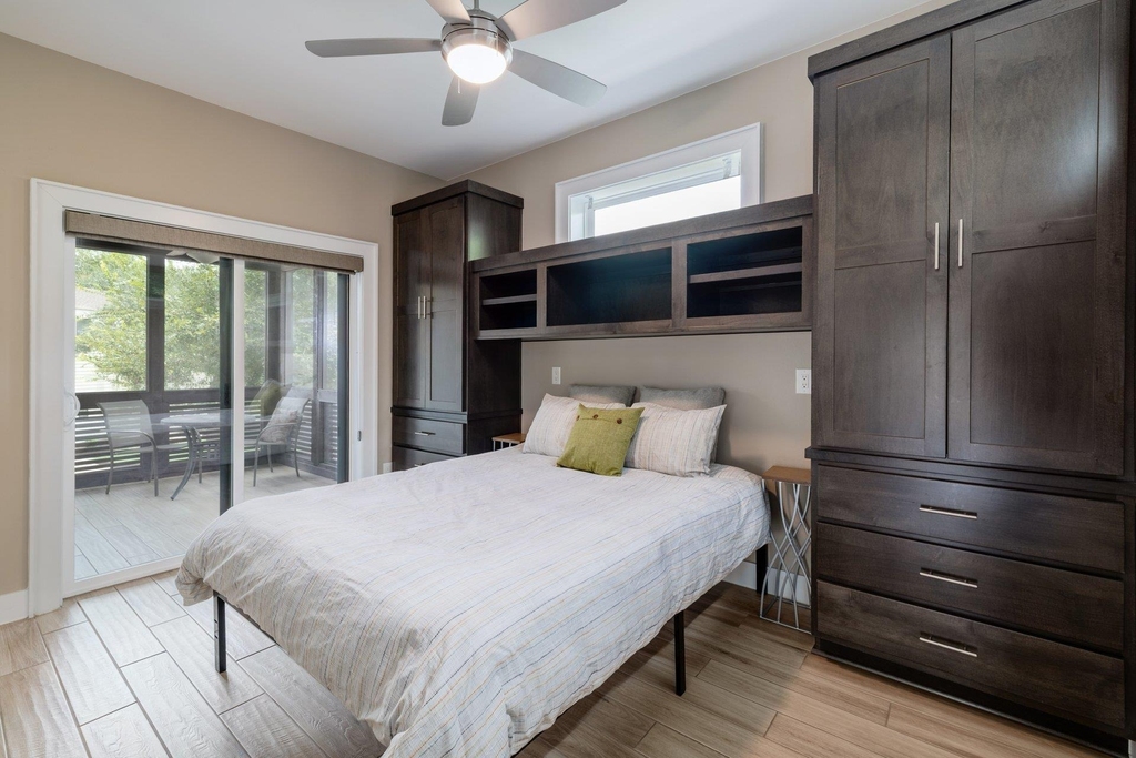 701 Josephine St - Photo 6