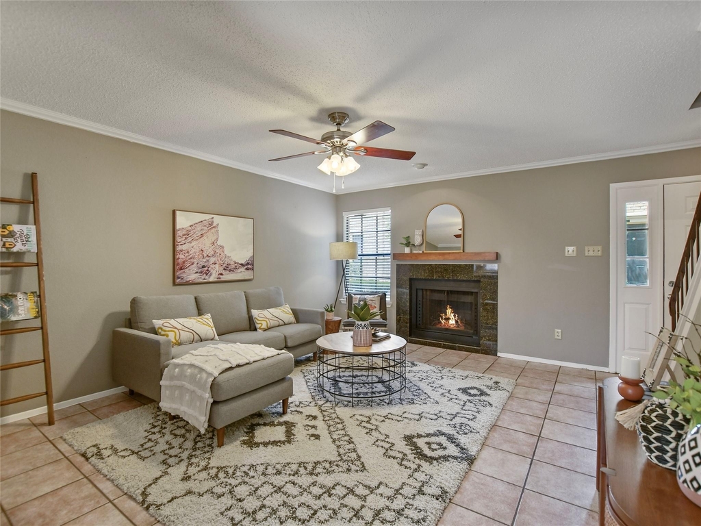 8400 Jamestown Dr - Photo 1