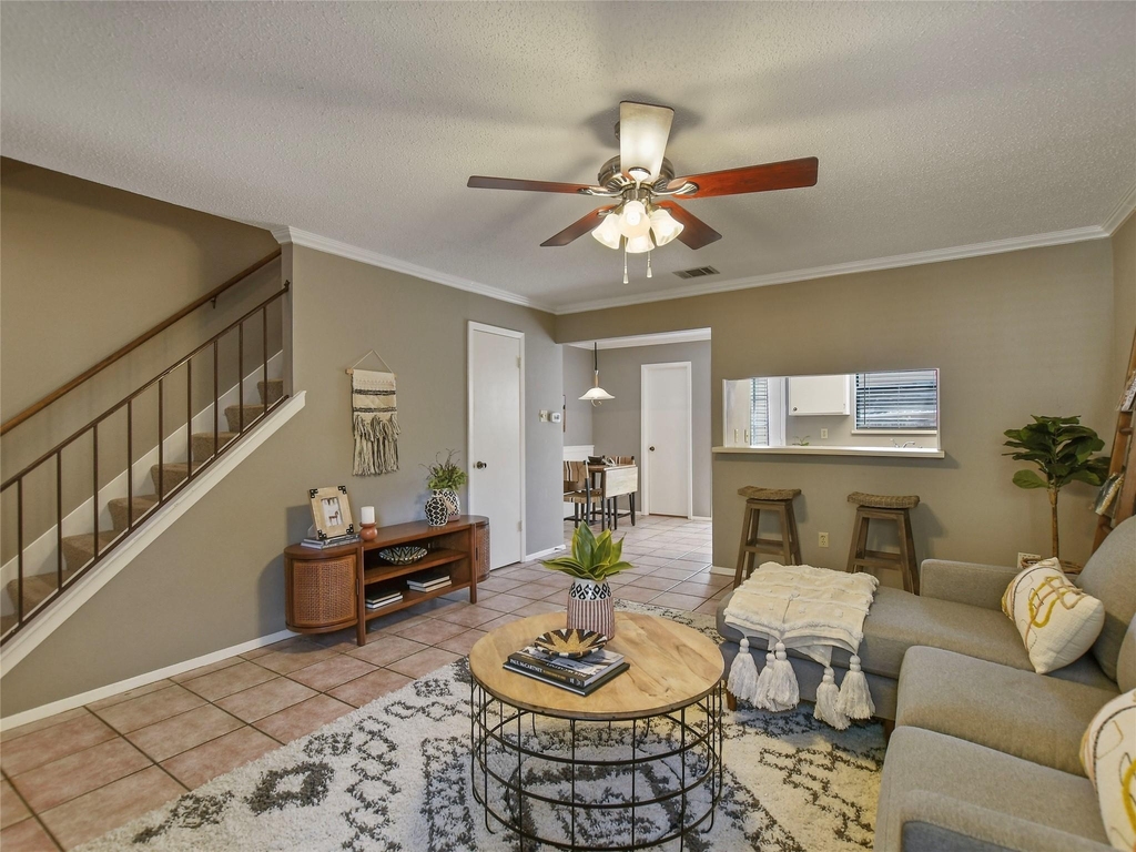 8400 Jamestown Dr - Photo 2
