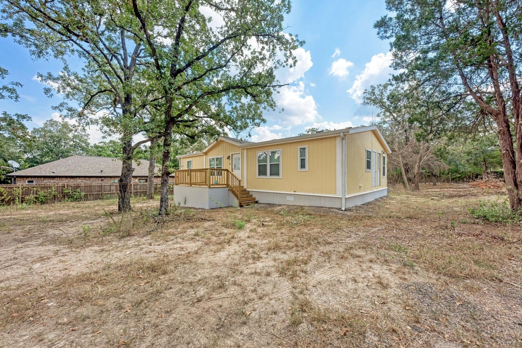107 Long Shadow Dr - Photo 0