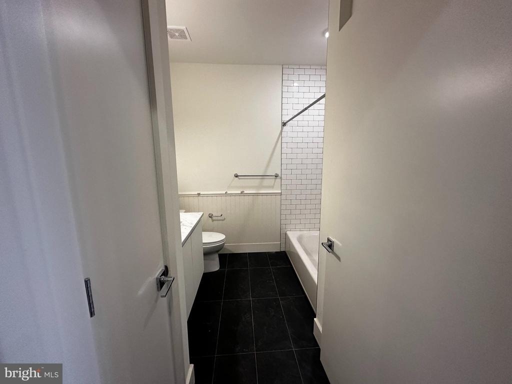 1801 N Howard Street - Photo 5