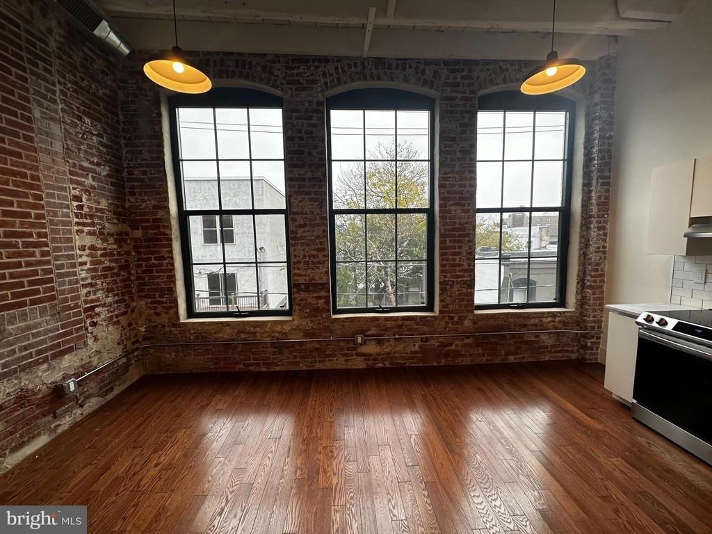 1801 N Howard Street - Photo 1