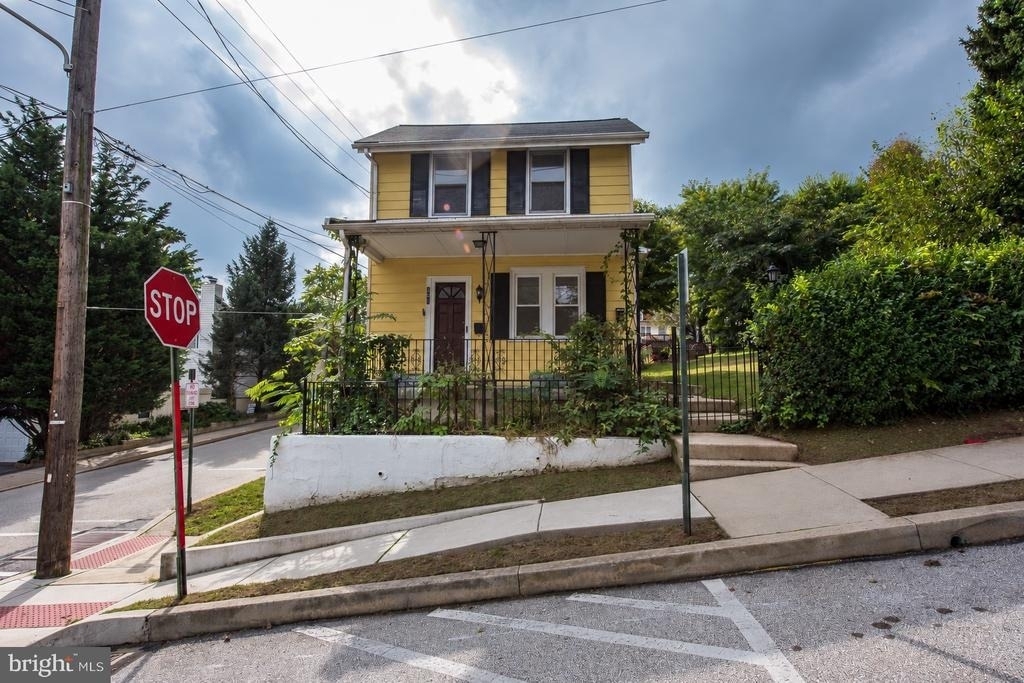 101 Merion Avenue - Photo 0