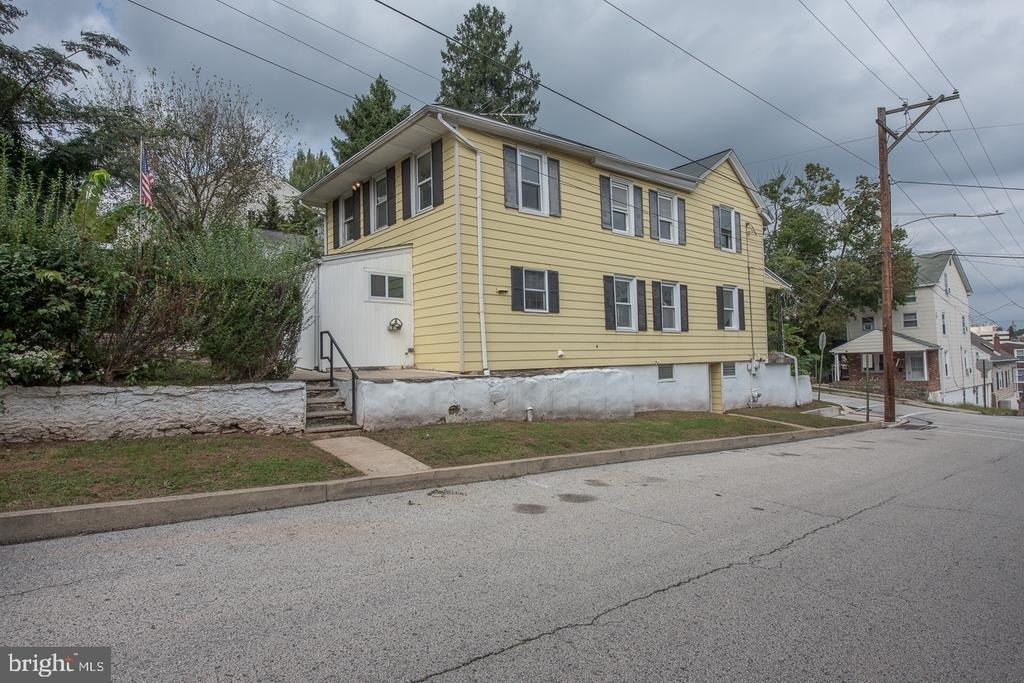 101 Merion Avenue - Photo 23