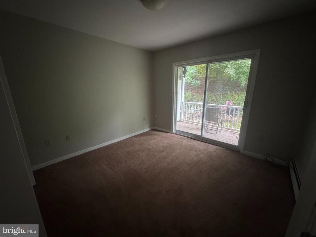 427 Smith Street - Photo 2
