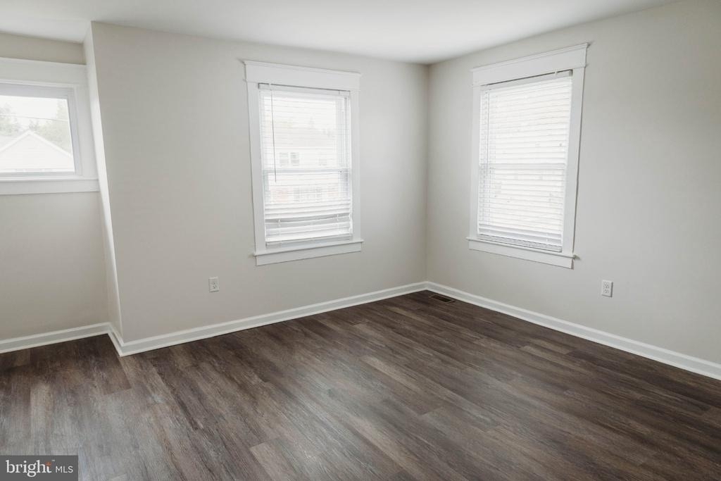 233 Leon Avenue - Photo 11