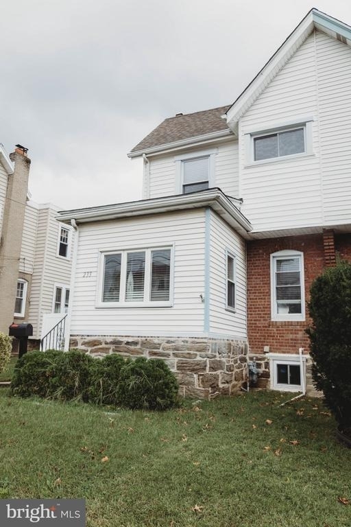 233 Leon Avenue - Photo 3