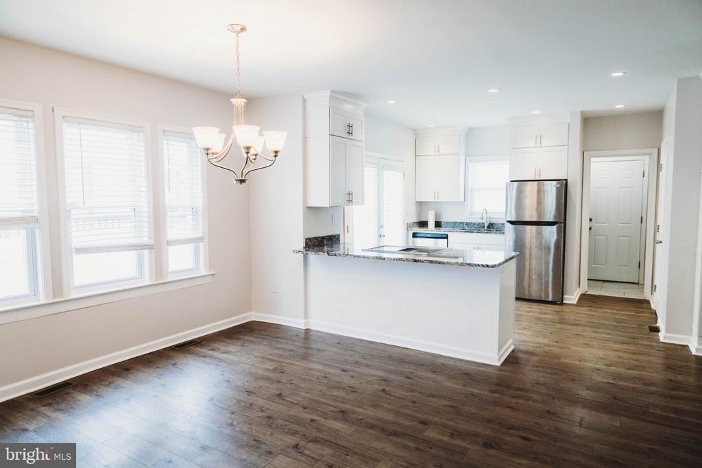 233 Leon Avenue - Photo 4