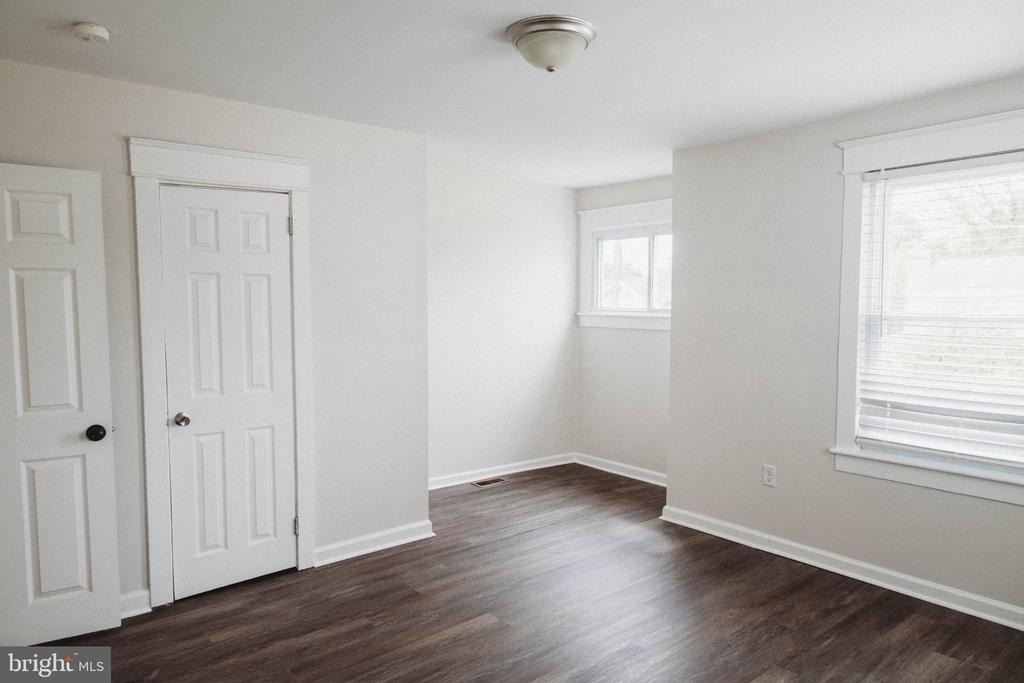 233 Leon Avenue - Photo 12