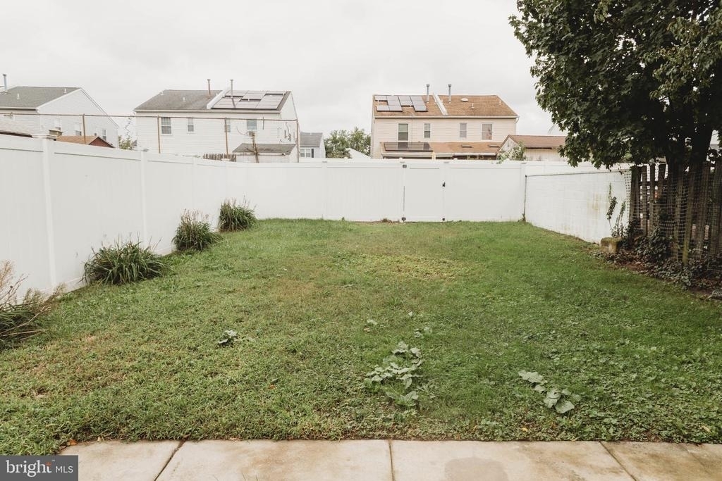 233 Leon Avenue - Photo 19