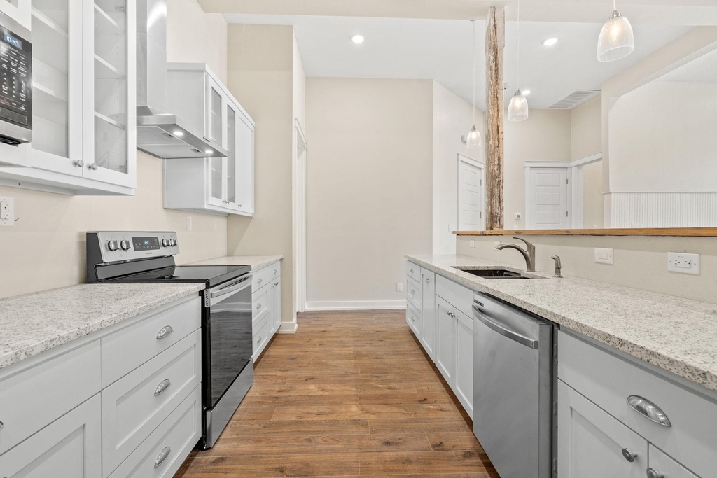104 E 2nd St - Photo 19