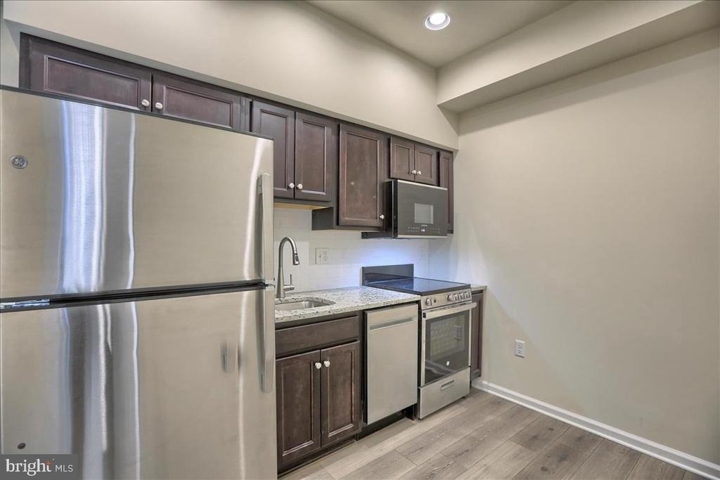 118 High Pointe Drive - Photo 4