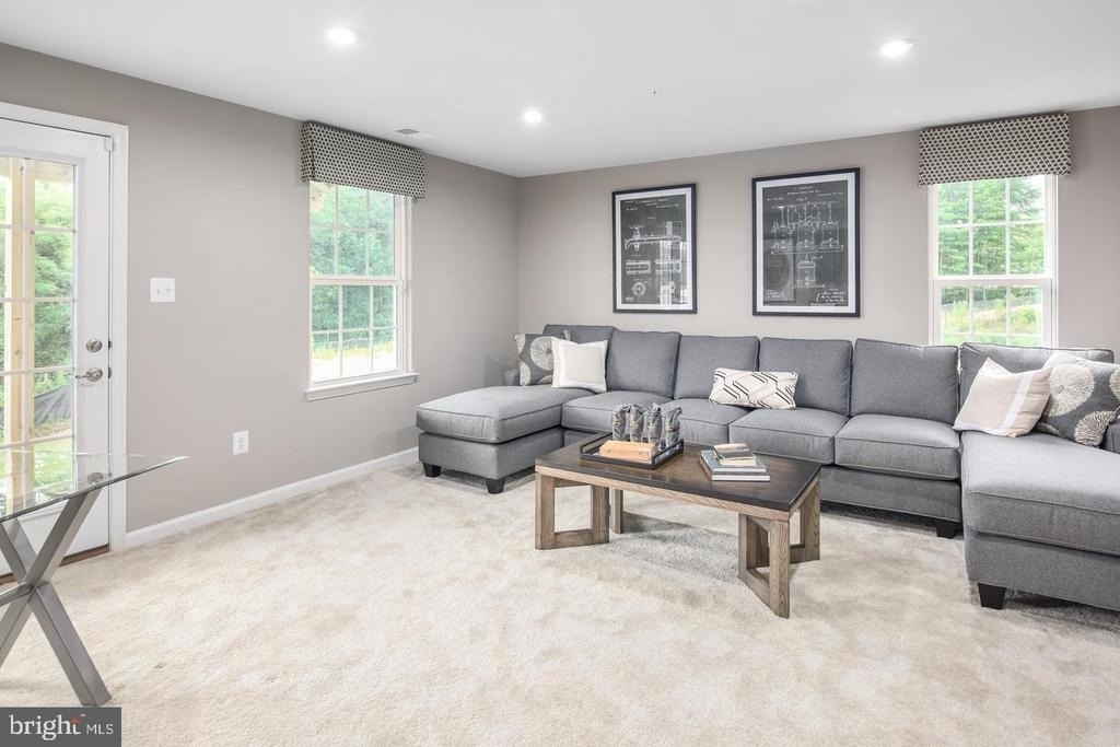 2552 Baydon Lane - Photo 36