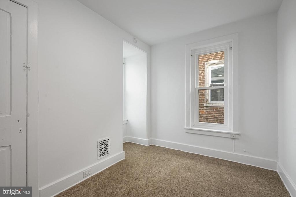 305 S Main Street - Photo 9