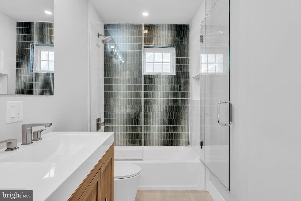 167 Chelsea Avenue - Photo 11