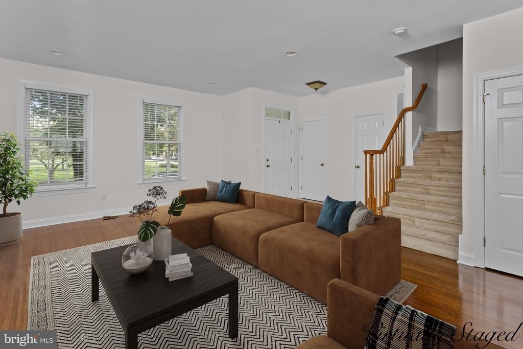 103 Ely Crescent - Photo 6